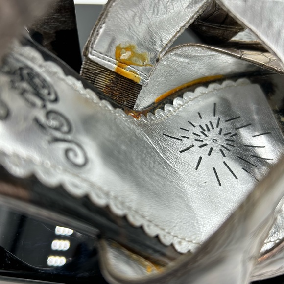 Naughty Monkey Decked Out Platform Heels, size 8.5. Grey - Picture 8 of 13